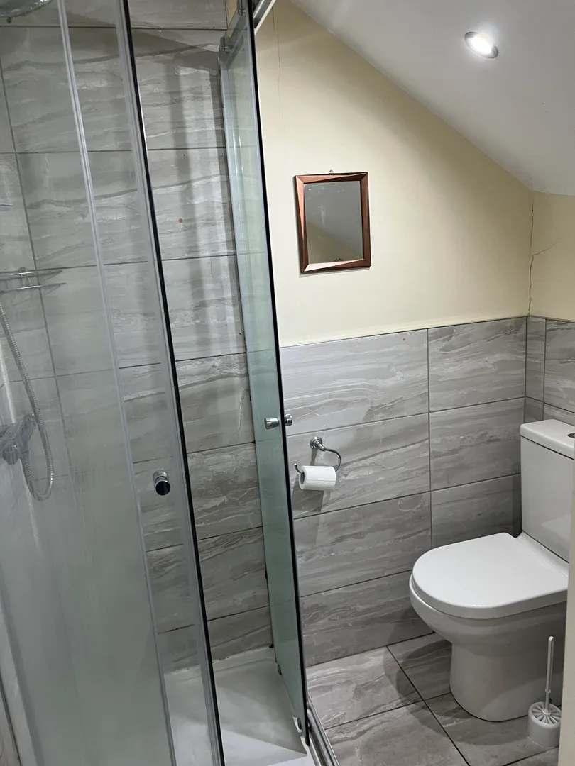 72 Derby Grove, NG7 1PF – 6-Bedroom En-suite Student House - Image 9